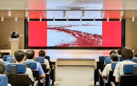课本“红”进心里，研学“趣”探中山 ——从团课教室到中山故居：翠园文锦中学打造“沉浸式红色课堂”