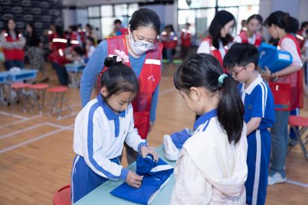 翠北实验小学劳动教育周火热进行中，家校共育助力成长新篇章