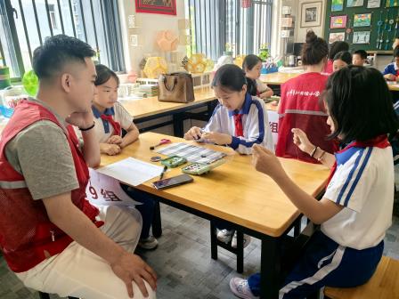 翠北实验小学劳动教育周火热进行中，家校共育助力成长新篇章