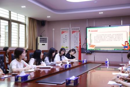 红岭小学·贴心课程｜班主任沙龙以案促“力”智慧同行