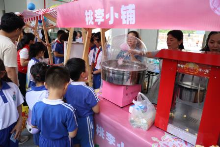 “益”路童行 Fun享春日——深圳市罗湖未来学校首届义卖嘉年华圆满落幕！