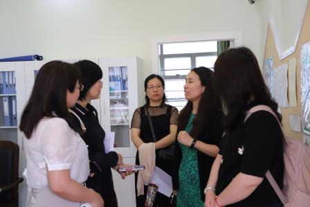 红岭小学·舒心课程｜清远市中小学心理健康指导中心到红岭小学参观交流