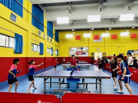 罗湖区中小学生乒乓球赛螺岭豪取半数桂冠