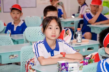 草埔小学开展“科技点亮梦想，魔法照进现实”研学活动