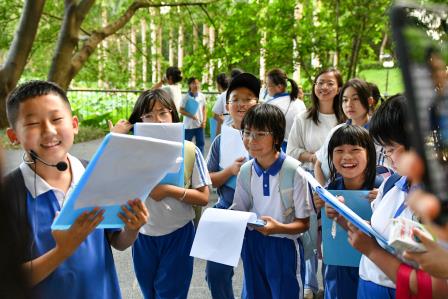 探寻自然诗意 感悟生命韵律——深圳市景贝小学玉兰文学社开展每周半天实践活动