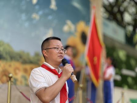 传承红色薪火，启航少年新程——  深圳市罗湖区侨香实验学校举行2025年春季少先队新队员入队仪式