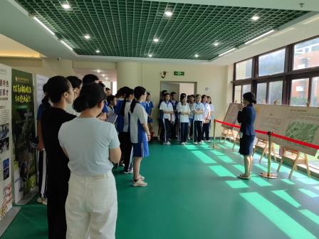 岭南有道藏方册，薪火相传入杏坛 ——深圳博物馆“展览进校园”走进罗湖实验学校