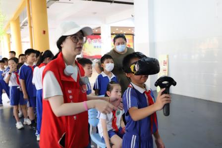 智启未来  科创无界 ——深圳市向西小学举办第六届科技节活动
