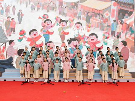 阳光 绽放 歌飞扬——深圳市怡景小学举办2025年盛夏缤纷艺术节暨“班班有歌声”合唱比赛