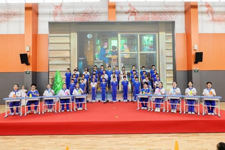 阳光 绽放 歌飞扬——深圳市怡景小学举办2025年盛夏缤纷艺术节暨“班班有歌声”合唱比赛