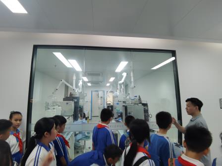 校企携手 “印” 未来 ——罗湖小学学子 探秘生物 3D打印研学之旅