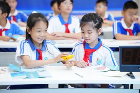 “电”亮未来，安全“童”行——湖贝小学开展青少年电力知识自护教育实践学堂活动