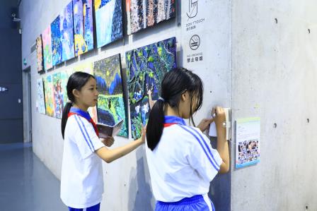 师生共赴罗湖美术馆参观“新生活教育”十校联展——深圳市仙桐实验小学开展每周半天计划