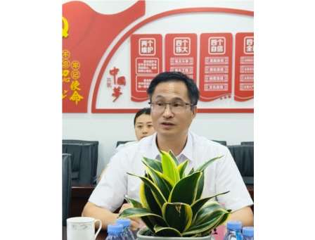 规范筑基促发展 红桂花开满园春 —— 罗湖区教育督导室到红桂小学开展“规范化办学”及“集团化办学监测”工作