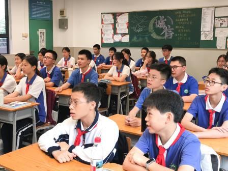 告别红领巾，拥抱新未来——翠园文锦中学举行2025年少先队退队仪式