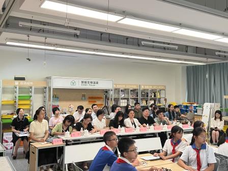 深圳市罗湖区滨河实验中学王诗伟老师示范课亮相2025年劳动“融智课堂”及贯通课程深港交流活动｜深港同心育桃李，融智协力谱新章