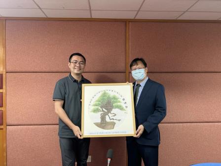 深港童心相连，共筑教育梦想——深圳市大望学校师生赴香港姊妹学校东华三院邓肇坚小学开展教育交流活动