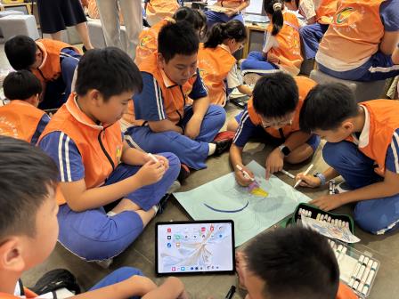 从渔民村的变迁看改革开放的力量 ——深圳市翠竹外国语实验学校开展“每周半天计划”活动