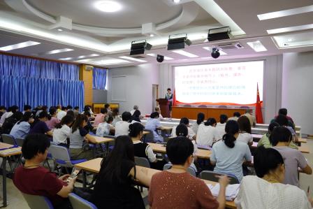 AI赋能教学 智慧点亮课堂——凤光小学第二十五届“凤凰杯”课堂教学展示活动圆满落幕