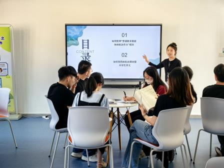 长江后浪推前浪，人工智能创新潮 ——深圳市梧桐小学青蓝共进社开展2025学年春季第四期活动