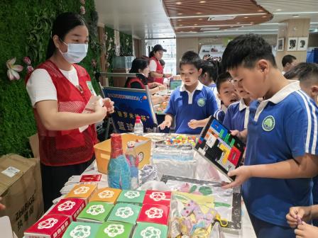 深圳市洪湖小学“荷香礼市”活动圆满举行