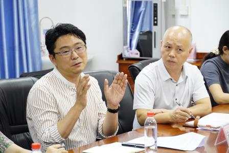 凤光小学召开“笔架山自然探索家”项目中期论证专家指导会 