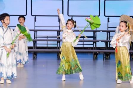童声诵四季，诗韵展风华 ——深圳市红桂小学学子勇夺粤港澳大湾区集体朗诵大赛金奖