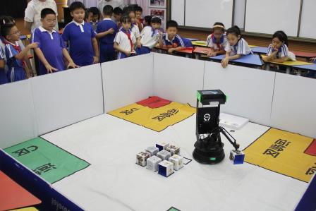 家校携手，为南湖娃点亮科创小梦想！ ——深圳市南湖小学开展家长进课堂公益讲座 