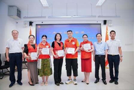 凝聚合力，共育朝阳——东晓小学2024-2025学年家校社工作总结暨表彰会圆满举行