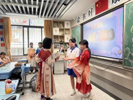 童声唱响新时代·音符跃动庆六一 ——莲塘小学举行首届校园歌手大赛