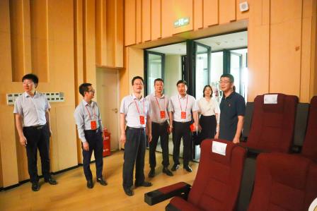 罗湖区人大代表“六一”暖心行：用关怀浇灌幼苗，以行动守护未来
