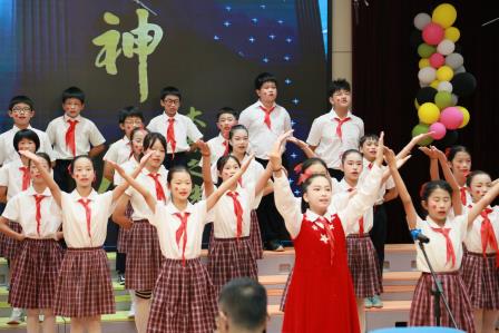 乐享童年 芬芳童心——深圳市莲南教育集团安芳小学开展校园艺术节暨六一儿童节庆祝活动