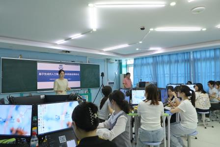 专家引领 智创未来——螺岭学校“基于学科实践的AIGC研究成果凝练培训与指导”工作坊成功举办