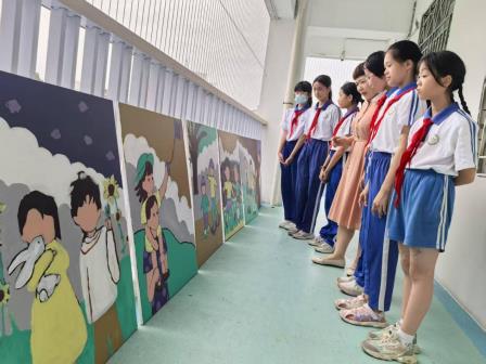 深圳市凤光小学多元作品亮相“与美好同行”美术书法展