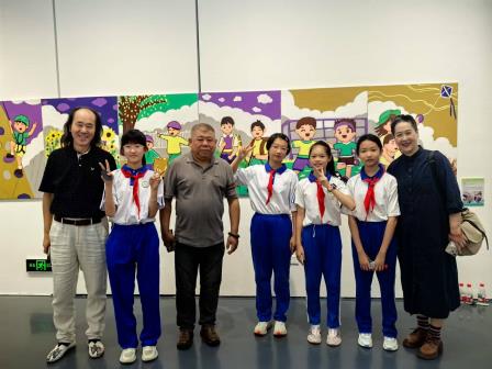深圳市凤光小学多元作品亮相“与美好同行”美术书法展