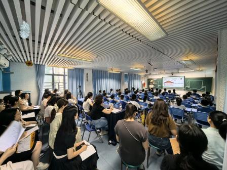 深圳市怡景小学英语科组携手罗湖区黄小梅名师工作室开展“怡景杯”课堂教学专家指导活动