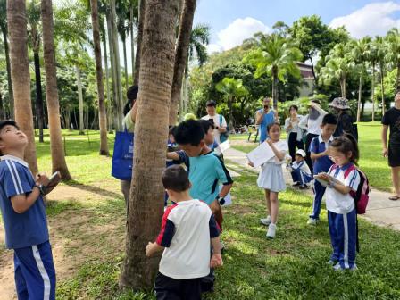 草木含情，探索生趣 —— 翠北实验小学亲子团探秘东湖公园植物世界