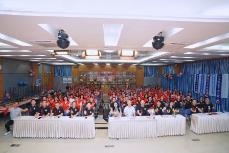家校同心向未来 情系凤光谱新篇 ——深圳市凤光小学隆重举行2024-2025学年度家长委员会总结表彰大会
