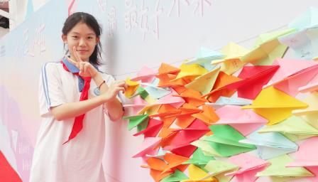 手捧星光赴前路 师友同筑离别歌 ——深圳市罗湖区湖贝小学举行六年级毕业典礼