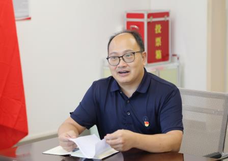 中共深圳市布心中学召开支部换届选举党员大会