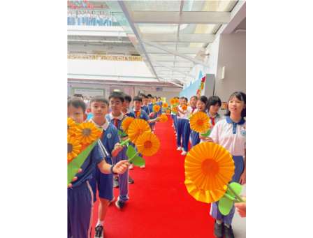 盛夏礼赞成长路，湖贝少年向新程 —— 湖贝小学举行2024-2025 学年第二学期散学典礼