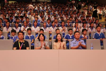 翠影摇曳迎暑假，竹梦飞扬向未来 ——深圳市翠竹外国语实验学校 2024-2025 学年第二学期散学典礼圆满举行