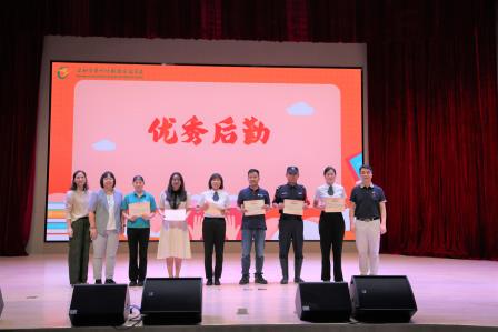 翠影摇曳迎暑假，竹梦飞扬向未来 ——深圳市翠竹外国语实验学校 2024-2025 学年第二学期散学典礼圆满举行