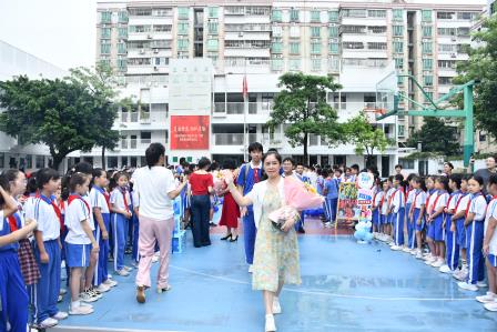 “莲韵拾光 扬帆启航”莲塘小学举行2024-2025 学年度第二学期散学典礼暨六年级毕业典礼