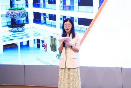 深圳市仙桐实验小学召开全体教职工期末总结会