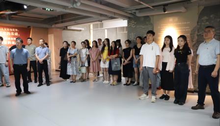 沉浸红色记忆 淬炼廉洁初心 ——向西小学党支部开展“行走的廉政课” 