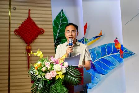 总结硕果凝心聚力，表彰先进共启新程——深圳市景贝小学召开期末工作总结会议