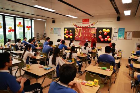 筑梦扬帆起 奋斗向未来------深圳市罗湖未来学校2026届初三入楼仪式