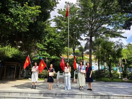 深圳市怡景小学举行一年级新队员入队仪式