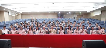 深圳市东昌小学成功举办第六届家委会换届选举暨表彰大会